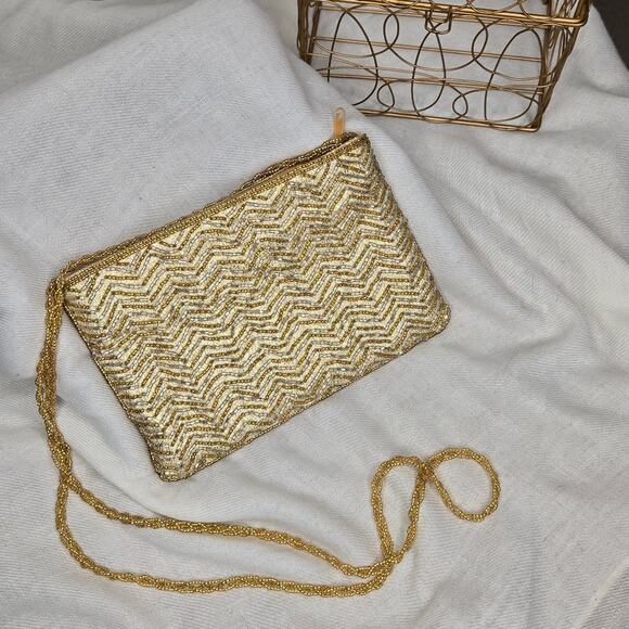 LA REGALE Vintage Gold Herringbone Beaded Womens Purse - Picture 1 of 10